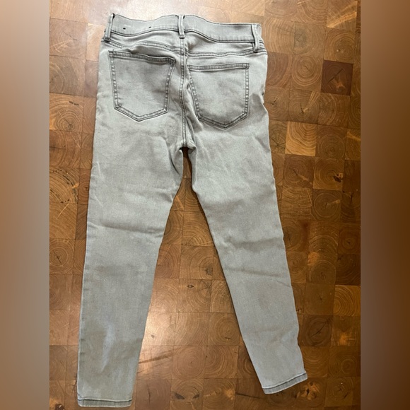 Ann Taylor “The Skinny” jeans - Picture 2 of 4